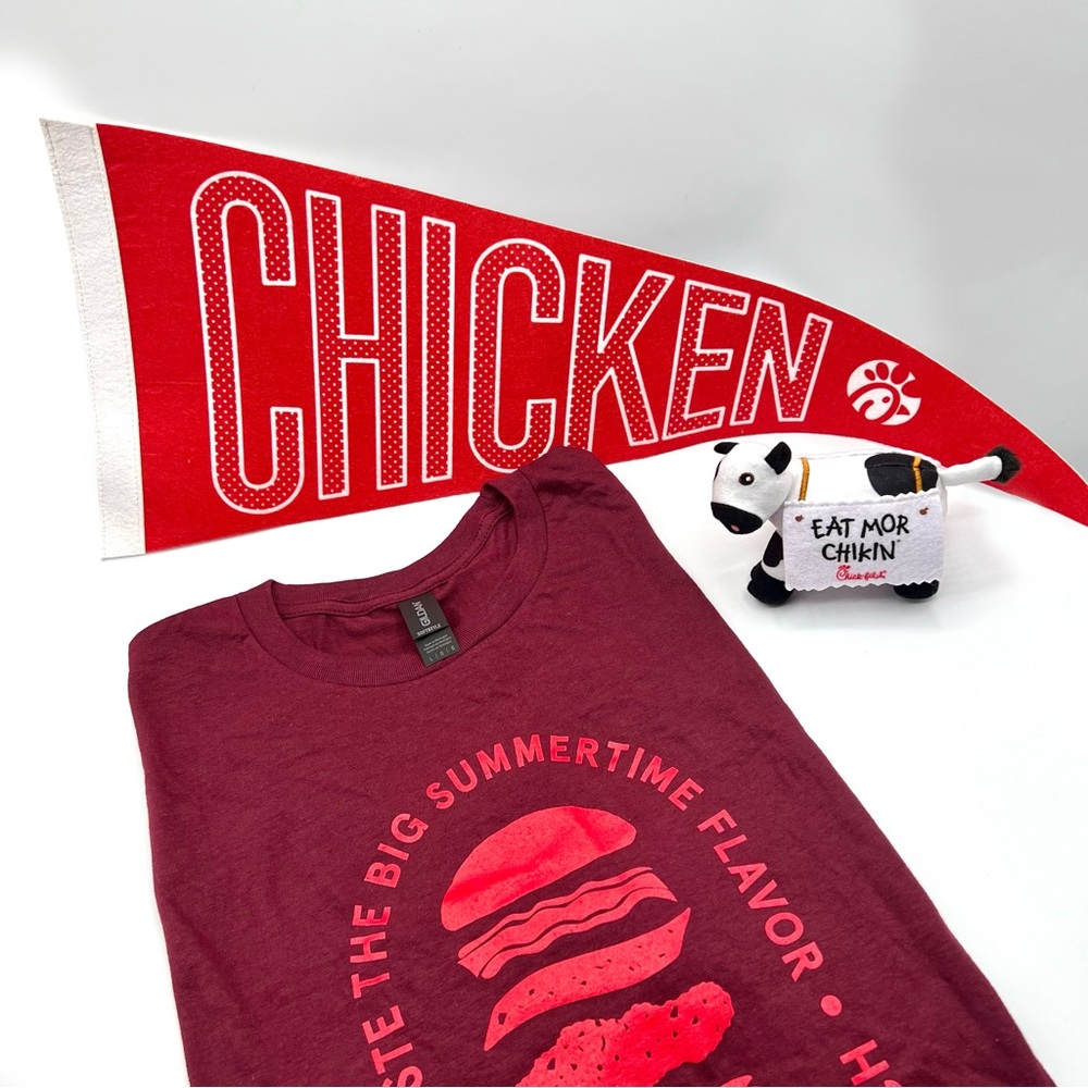 Chick-Fil-A Merch Bundle: Mini Plush Cow, Pendant & Maple Pepper Bacon Shirt